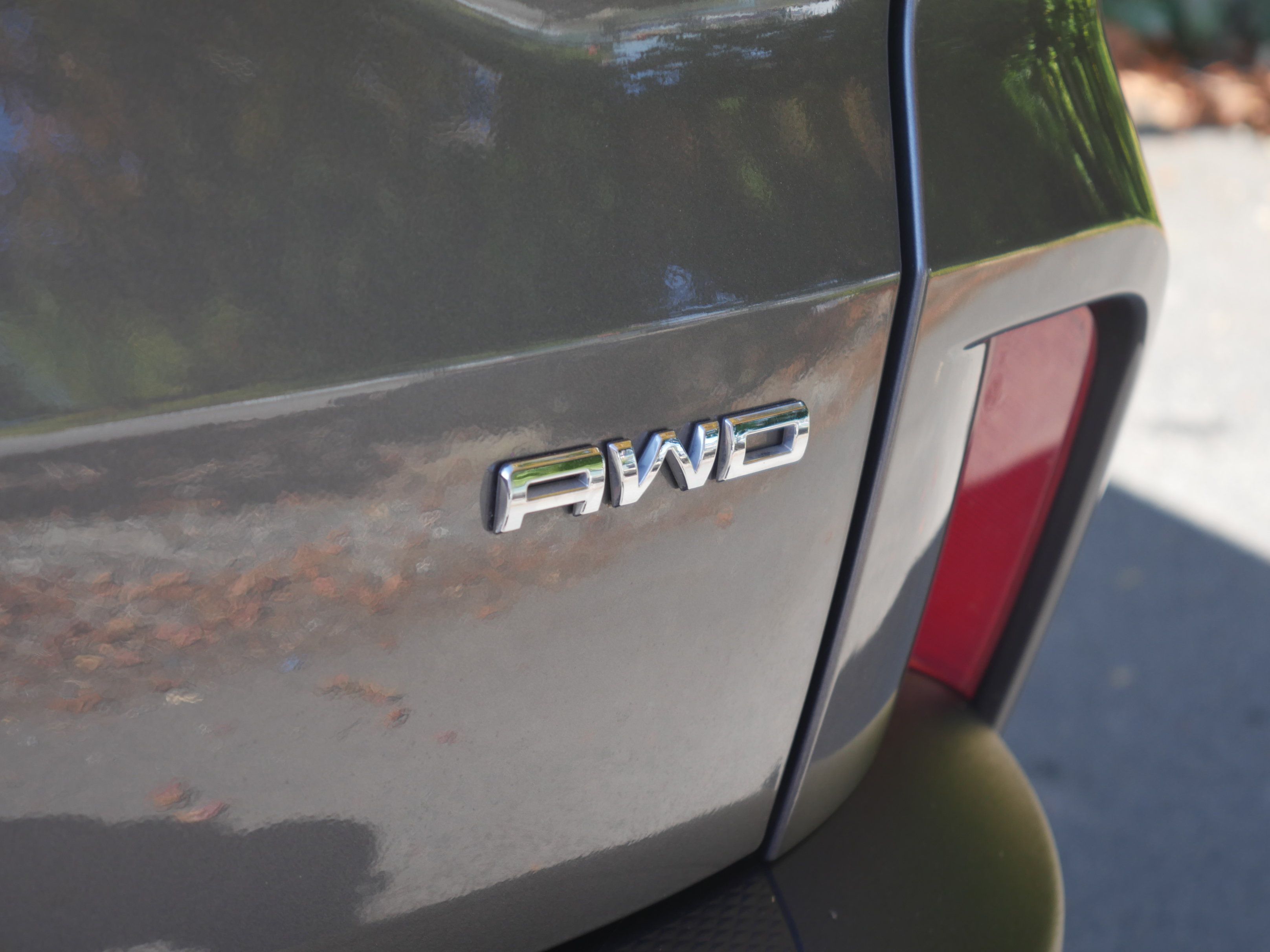 Certified 2025 Ford Escape Platinum AWD/4WD image 18
