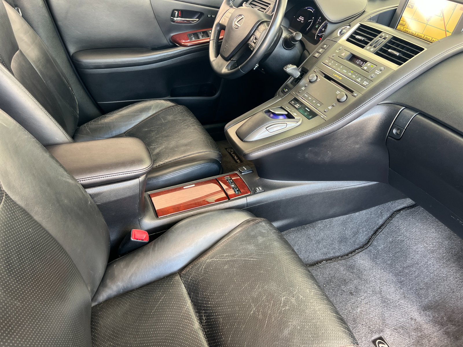 Used 2010 Lexus HS 250h FWD image 16