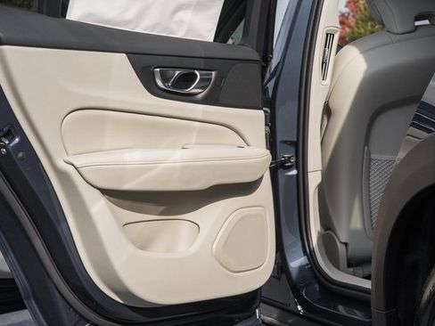 New 2026 Volvo V60 B5 Cross Country Plus w/ Protection Package Premier image 33