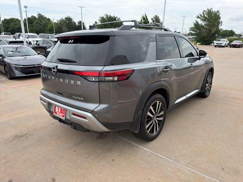 Used 2024 Nissan Pathfinder Platinum w/ Cargo Package FWD image 5