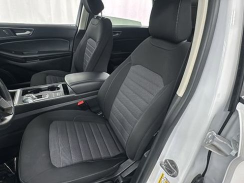 Used 2024 Ford Edge SE AWD/4WD image 10