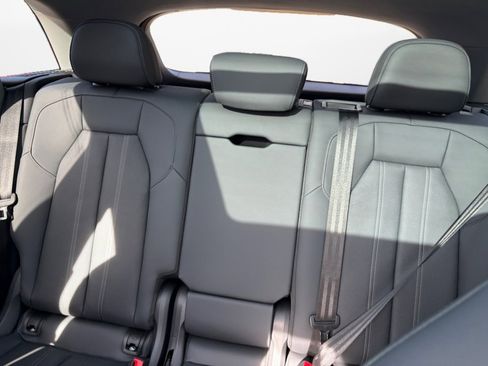 New 2025 Audi Q5 Premium Plus image 12