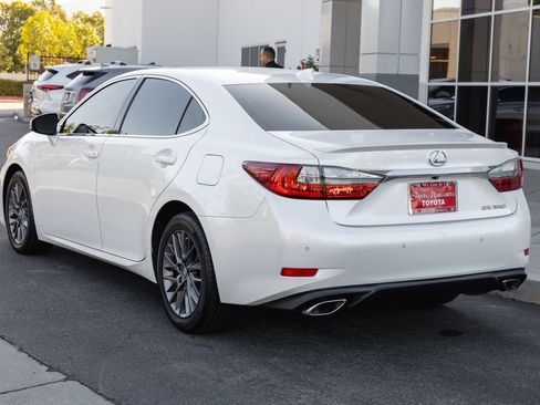Used 2018 Lexus ES 350 w/ Premier Package FWD image 7