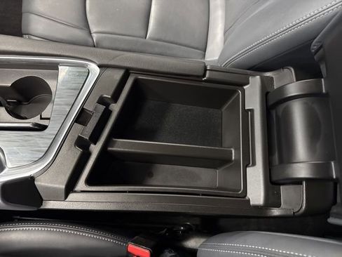 Used 2023 Buick Enclave Essence image 51