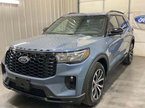 Used 2026 Ford Explorer ST-Line AWD/4WD image 4