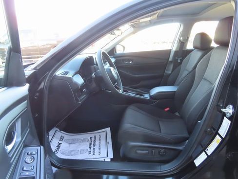 Used 2023 Honda Accord EX image 19