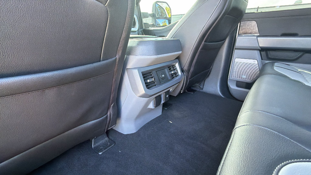 Used 2023 Ford F250 XLT w/ Black Appearance Package AWD/4WD image 26