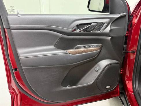 Used 2023 GMC Acadia Denali w/ Denali Ultimate Package image 21