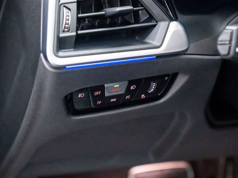 Certified 2022 BMW 330i xDrive Sedan w/ M Sport Package image 19