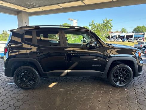 Used 2019 Jeep Renegade Altitude w/ Quick Order Package 2XM AWD/4WD image 5