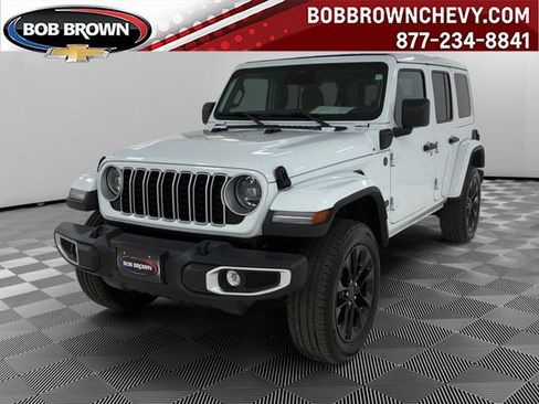 Used 2025 Jeep Wrangler Unlimited Sahara w/ Safety Group AWD/4WD image 1