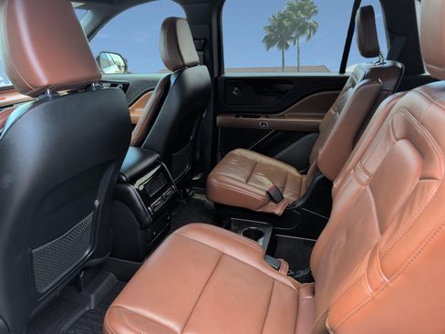 Used 2024 Lincoln Aviator Reserve w/ Elements Package Plus RWD image 25