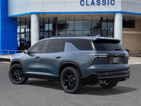 New 2026 Chevrolet Traverse RS w/ LPO, Floor Liner Package image 3