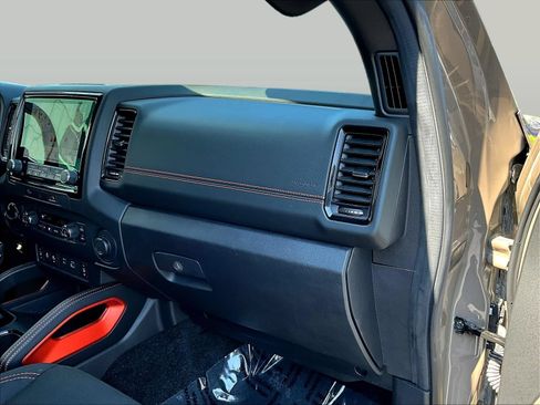 Certified 2023 Nissan Frontier PRO-4X w/ Pro Convenience Package AWD/4WD image 29