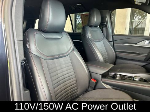 Used 2026 Ford Explorer ST-Line w/ ST-Line Street Pack RWD image 23