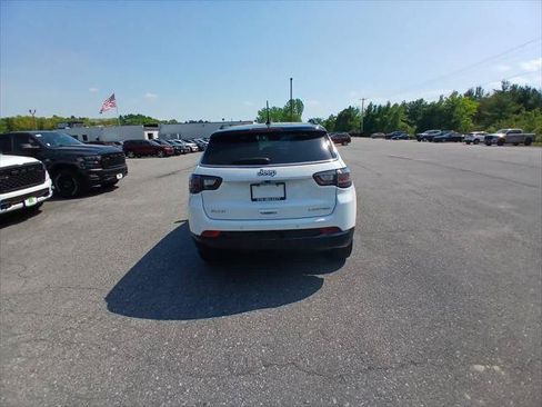 Certified 2025 Jeep Compass Limited w/ Elite Group AWD/4WD image 5