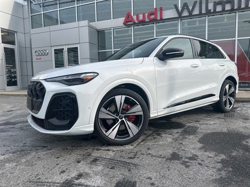 New 2025 Audi SQ5 Premium Plus image 2