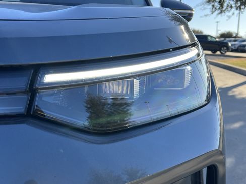 Certified 2025 Volkswagen Tiguan S image 6