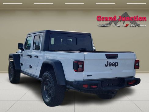 Used 2023 Jeep Gladiator Rubicon w/ LED Lighting Group AWD/4WD image 5