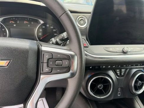 Used 2023 Chevrolet Blazer LT w/ Convenience Package FWD image 17