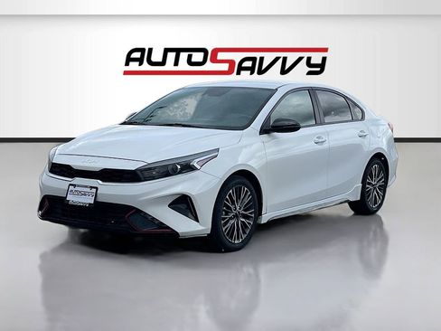 Used 2023 Kia Forte GT-Line FWD image 3