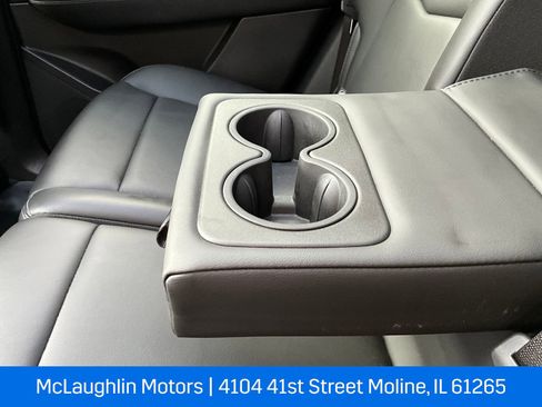 Certified 2022 Cadillac XT5 Premium Luxury w/ LPO, Floor Liner Package image 34