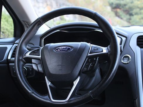 Used 2014 Ford Fusion Titanium image 20