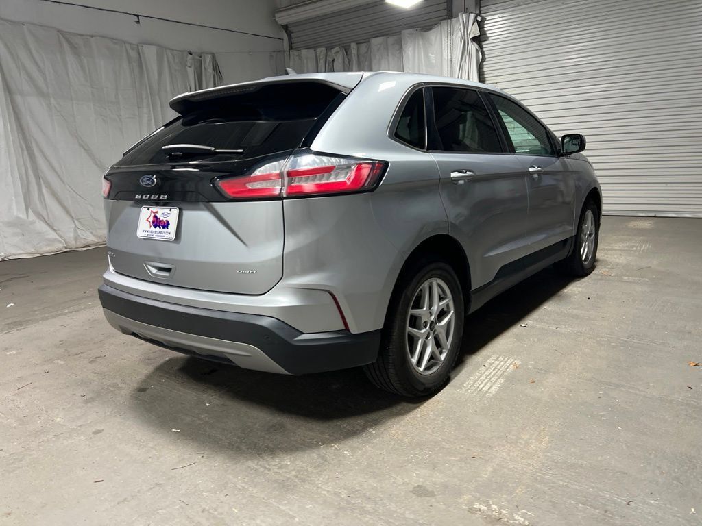 Used 2023 Ford Edge SEL AWD/4WD image 7