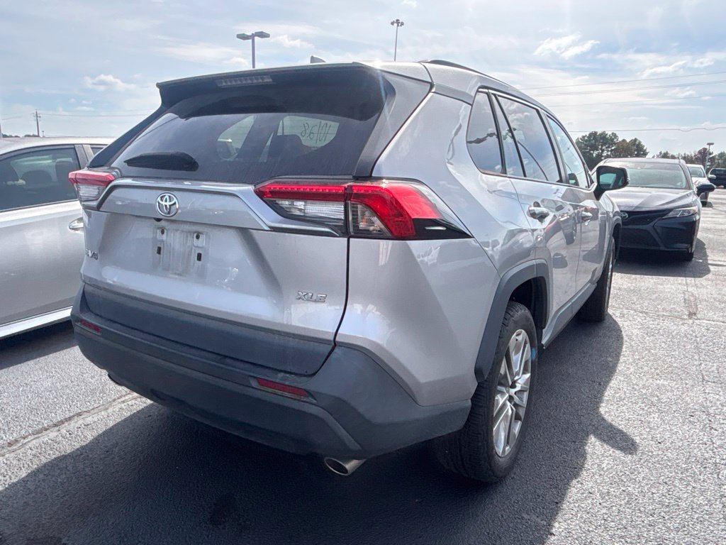 Used 2024 Toyota RAV4 XLE FWD image 3