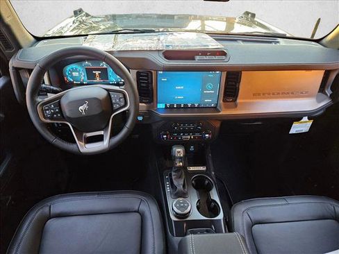 New 2025 Ford Bronco Outer Banks image 11