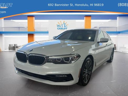 Used 2018 BMW 530e RWD image 1