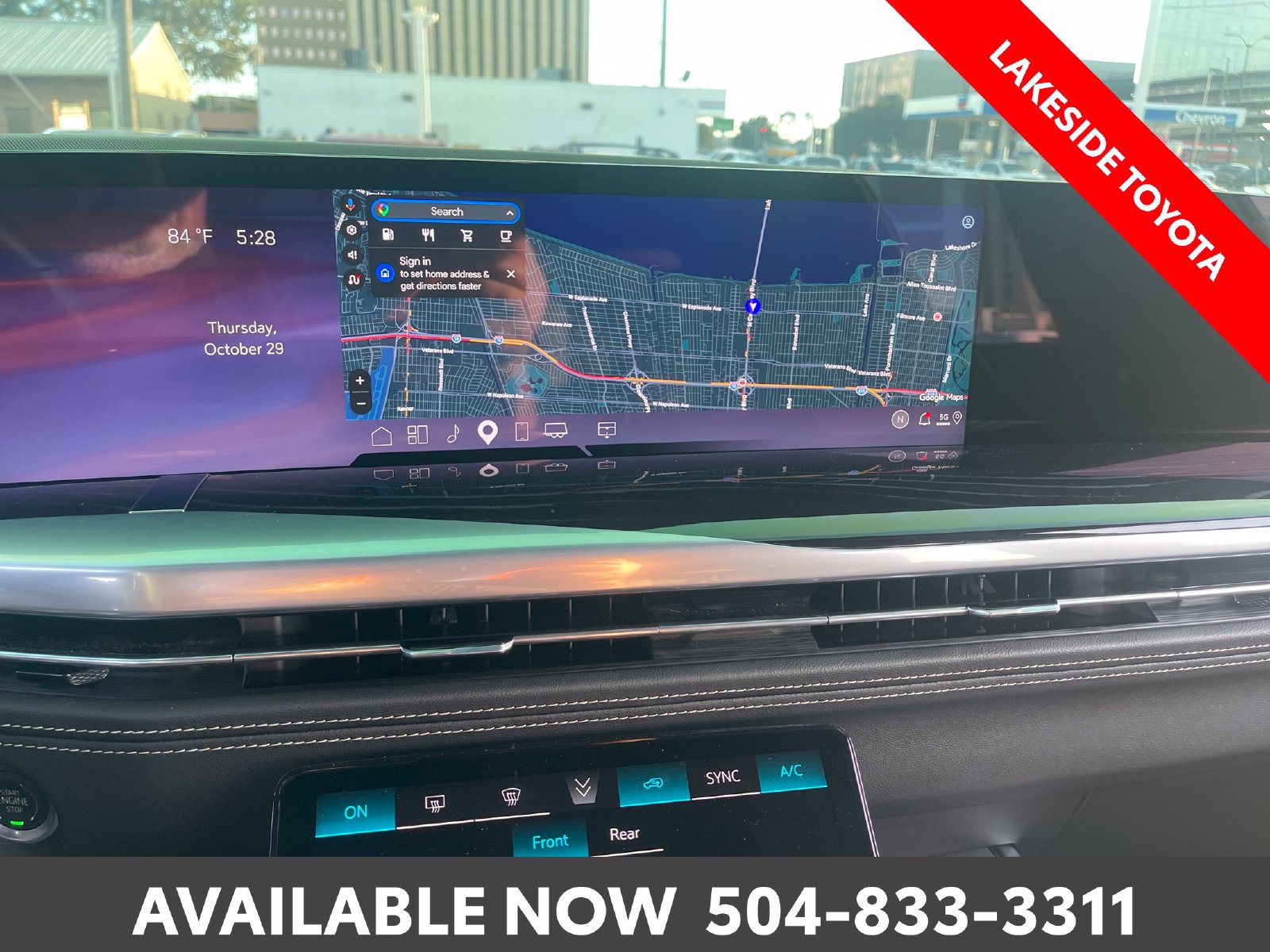 Used 2025 Cadillac Escalade Sport w/ LPO, Floor Liner Package AWD/4WD image 32
