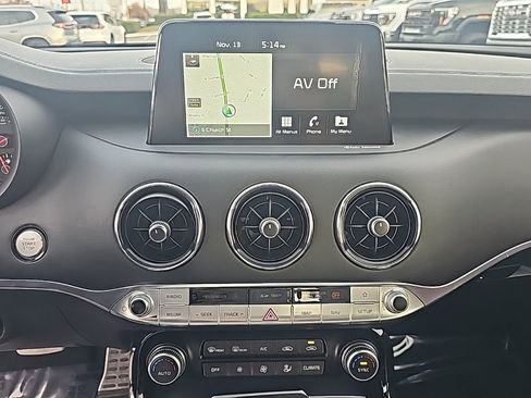 Used 2019 Kia Stinger GT1 image 22