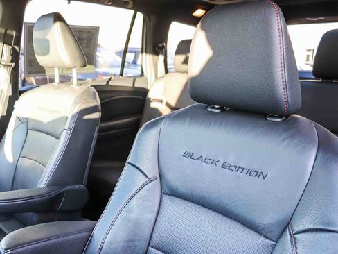 Used 2022 Honda Pilot Black Edition image 22