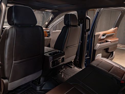 Used 2025 GMC Sierra 1500 Denali w/ Denali Reserve Package image 25