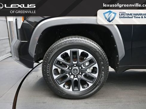 Used 2023 Toyota Tundra Limited AWD/4WD image 9