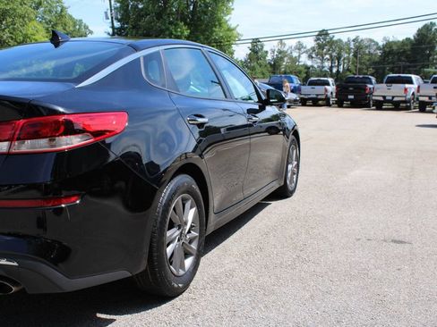 Used 2020 Kia Optima LX FWD image 32