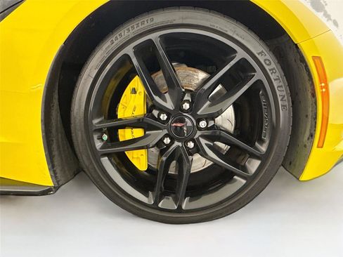 Used 2016 Chevrolet Corvette Stingray Coupe w/ 2LT Preferred Equipment Group RWD image 29