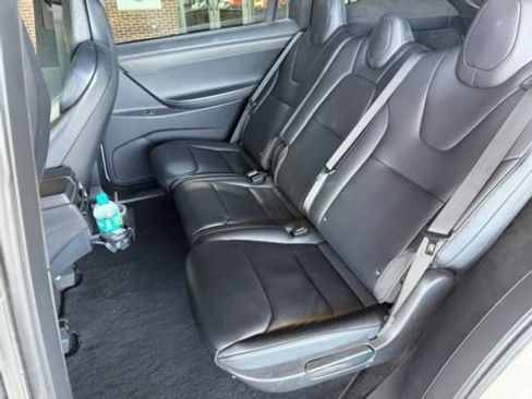 Used 2018 Tesla Model X AWD/4WD image 7