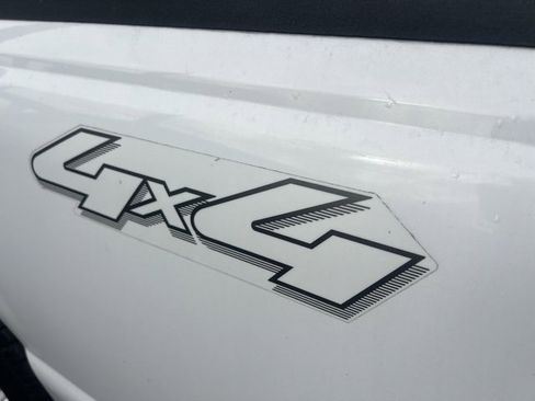 Used 2011 Ford Ranger XLT image 9