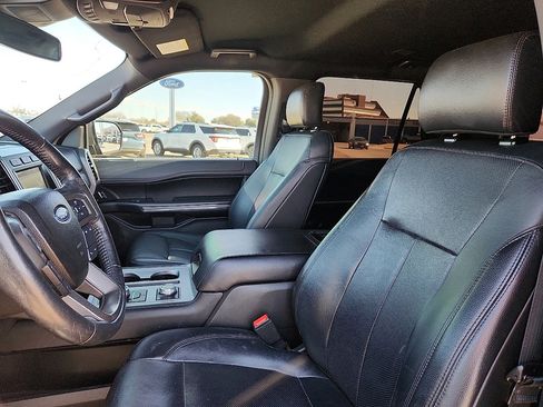 Used 2018 Ford Expedition XLT w/ Equipment Group 202A image 7