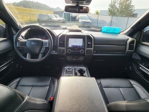 Used 2020 Ford Expedition XLT w/ Equipment Group 202A image 14