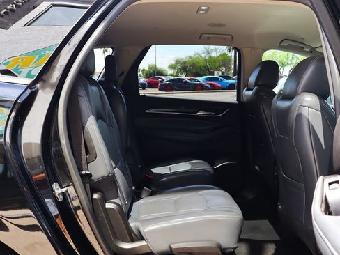 Used 2018 Buick Enclave Essence w/ Trailering Package FWD image 28