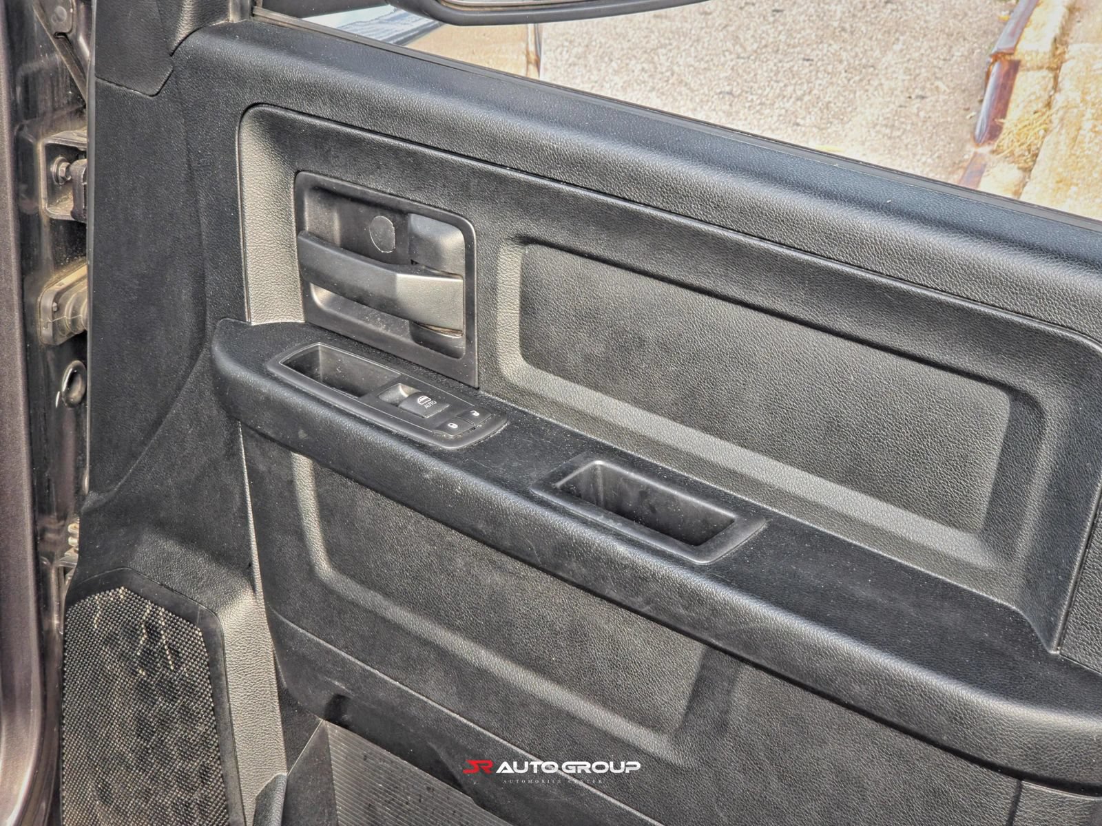 Used 2016 RAM 1500 Express RWD image 28