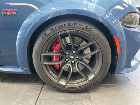 Used 2022 Dodge Charger Scat Pack RWD image 12