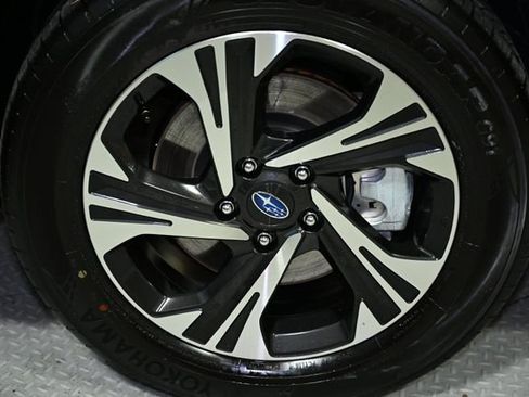 Certified 2025 Subaru Crosstrek 2.0i Premium image 21