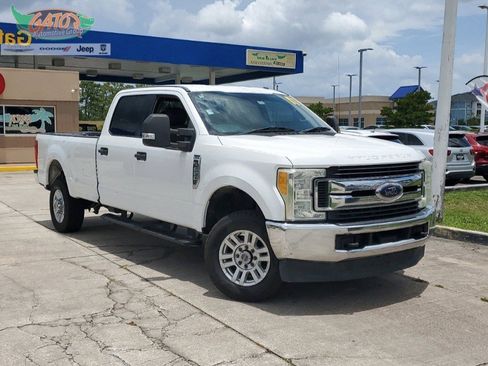 Used 2017 Ford F350 XLT image 1