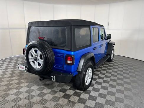 Used 2022 Jeep Wrangler Unlimited Sport image 7