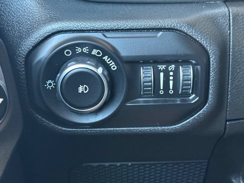 Used 2020 Jeep Wrangler Unlimited Rubicon w/ Quick Order Package 28Y Recon AWD/4WD image 37