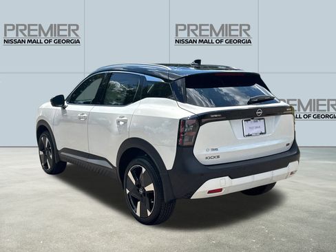 New 2025 Nissan Kicks SR w/ Illumination Package image 7